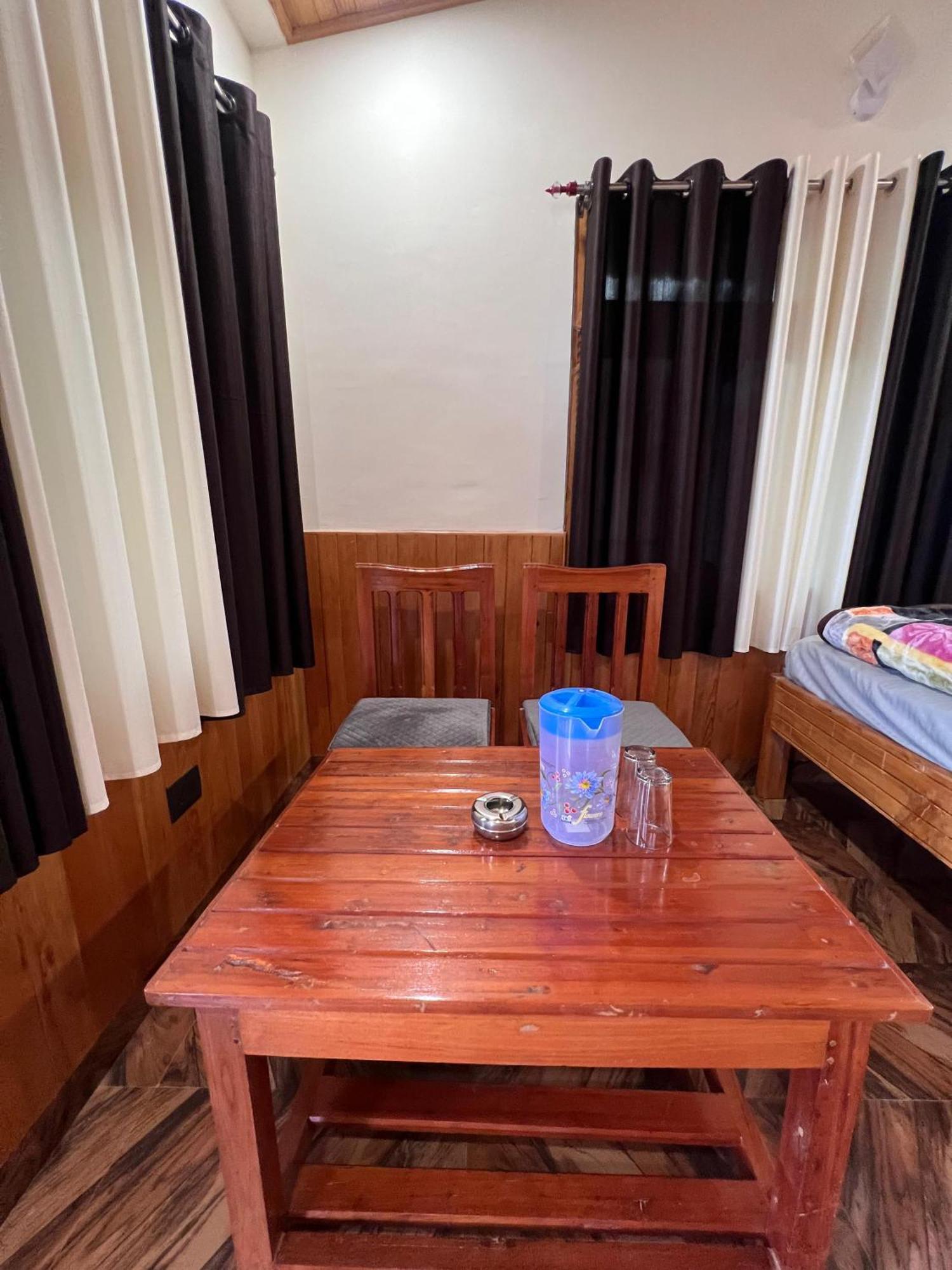 Binsar Royal Homestay Dhaulchhina, אלמורה מראה חיצוני תמונה