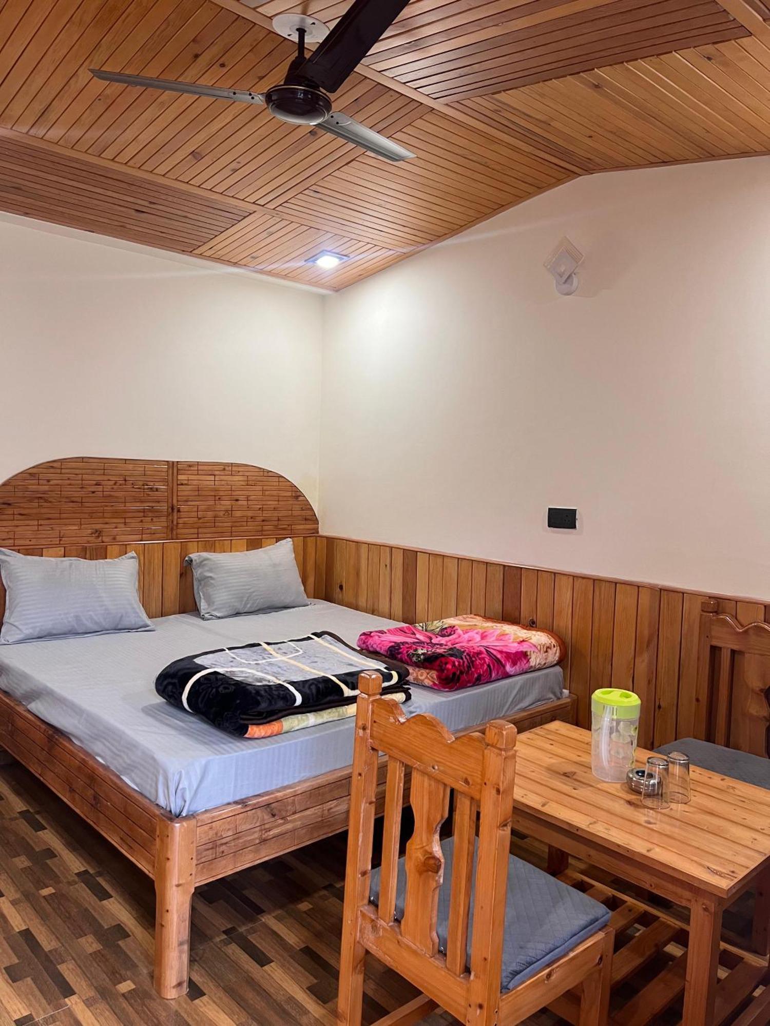 Binsar Royal Homestay Dhaulchhina, אלמורה מראה חיצוני תמונה